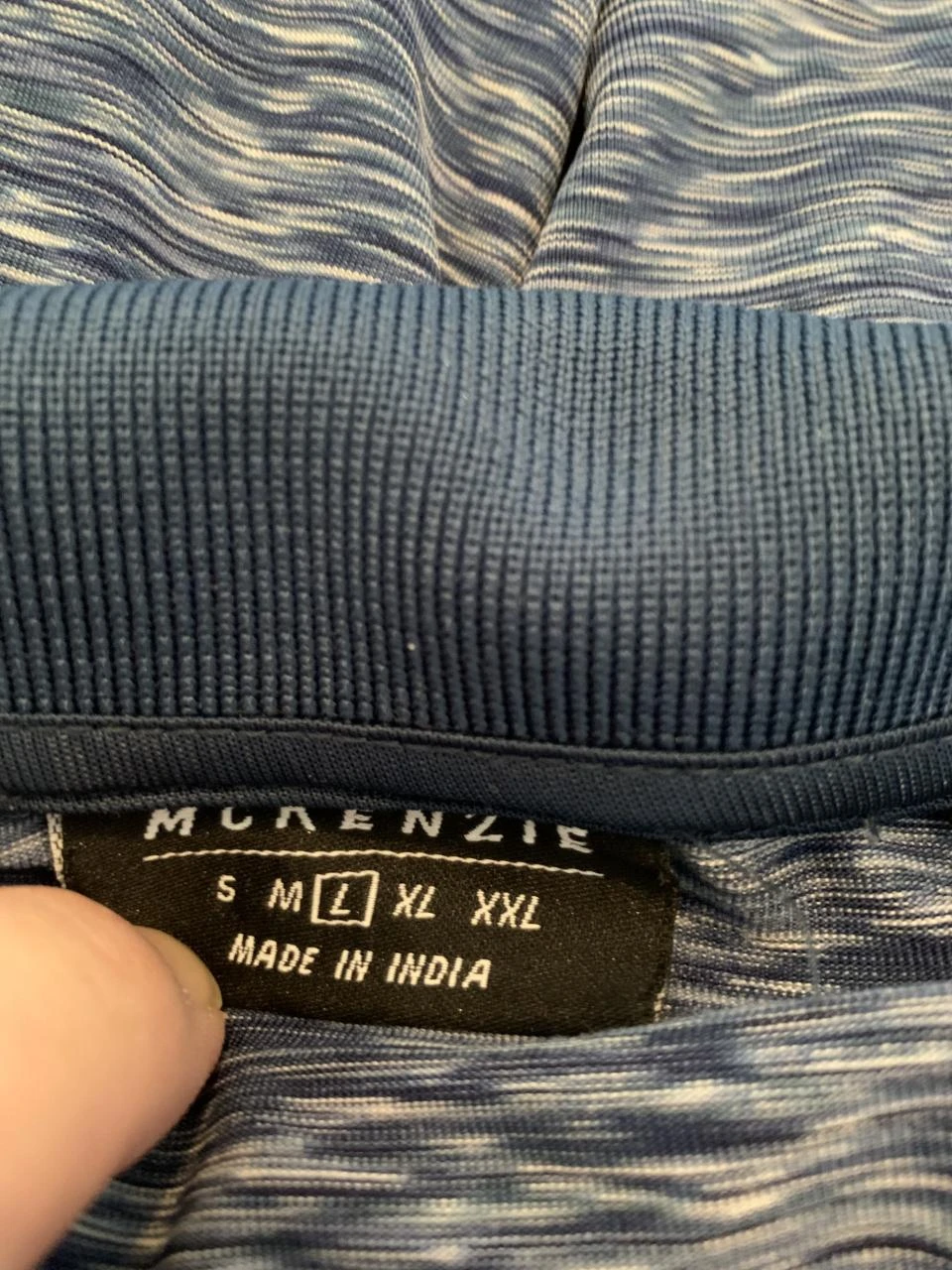 T-shirt azul da McKenzie. Tamanho G. – photo 3